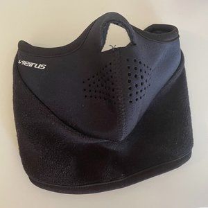 Black Seirus Men's Neofleece Mask Combo Scarf